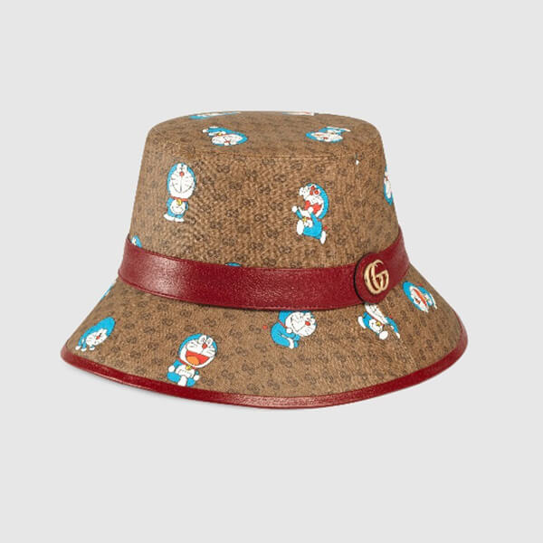 グッチ ドラえもん 偽物【DORAEMON グッチ】★クローシュドラエモン×グッチ★ユニセックス★新作 6488464HACU 8574