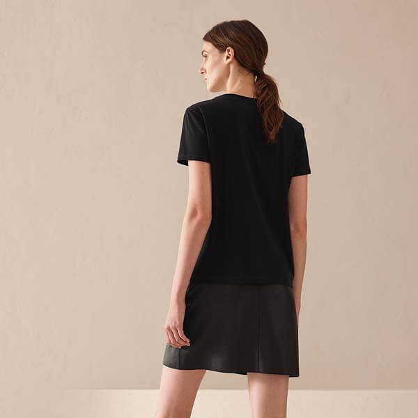 【エルメス Tシャツ 偽物】刺繍入ポケット付ストレートTシャツ 21SS フレッシュH0E4606D