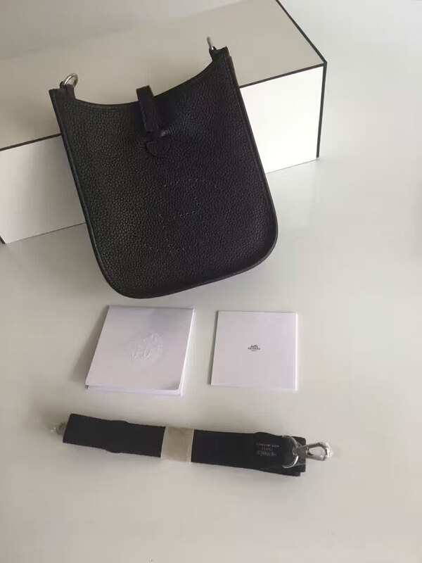 エルメス ショルダーバッグ エブリン TPM ブラック&times;シルバー金具 トリヨンクレマンス G刻印 エルメス Evelyne バッグ QJ11
