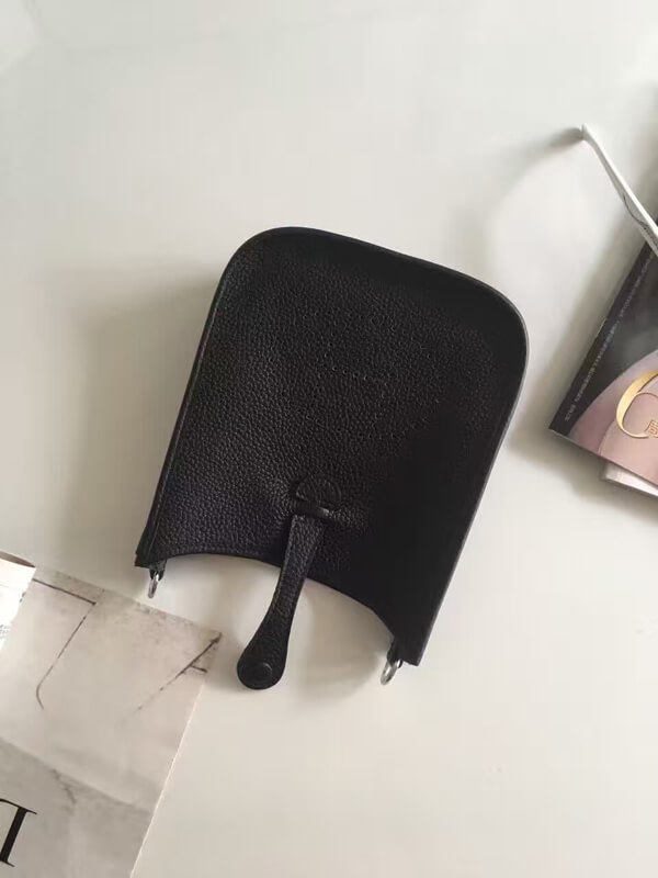 エルメス ショルダーバッグ エブリン TPM ブラック&times;シルバー金具 トリヨンクレマンス G刻印 エルメス Evelyne バッグ QJ11