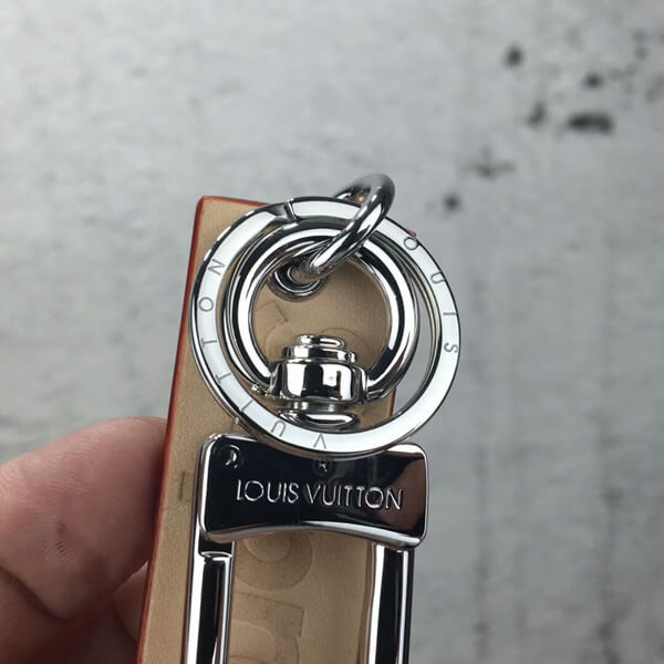 ルイヴィトン シュプリームコピー ルイヴィトン シュプリーム Downtown Tab Charm Epi キーホルダー APRICOT