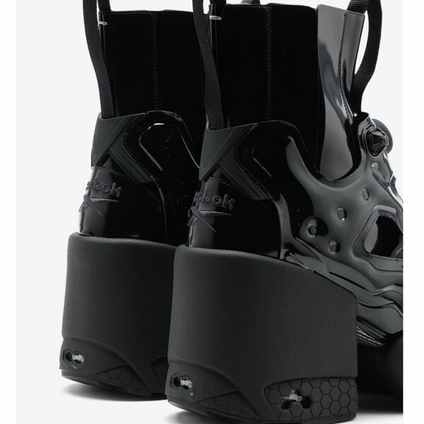 メゾンマルジェラ スニーカー 偽物 足袋ブーツ 偽物 x Reebok Tabi Instapump S34WU0023P3801H8382