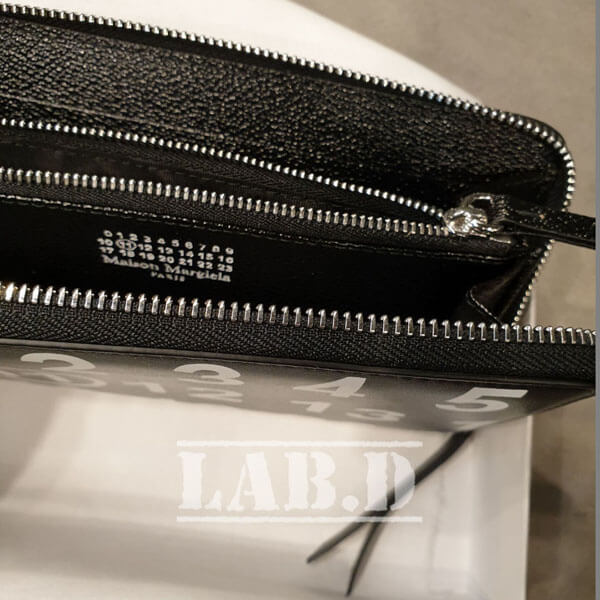 マルジェラ 財布 偽物 Maison Margiela メゾンマルジェラ 数字ロゴ LOGO ZIPPED WALLET 長財布 黒 S56UI0110 PS064 T8013