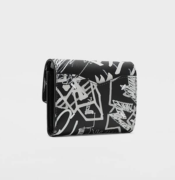 マルジェラ 財布 偽物 20SS《Maison Margiela メゾンマルジェラ》Graffiti エンベロープ ウォレット レザー S56UI0136P2947