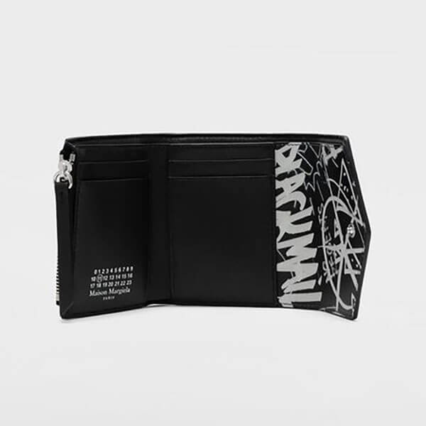 マルジェラ 財布 偽物 20SS《Maison Margiela メゾンマルジェラ》Graffiti エンベロープ ウォレット レザー S56UI0136P2947
