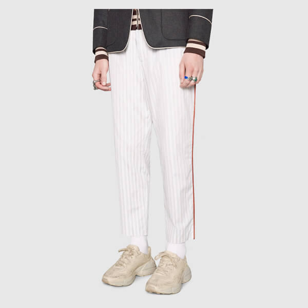 18SS/グッチスーパーコピー グッチ 498916 ヴィンテージ風 スニーカー