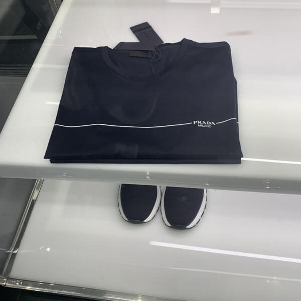 プラダ Tシャツ コピー【PRADA】ロゴ入 カジュアルTシャツ