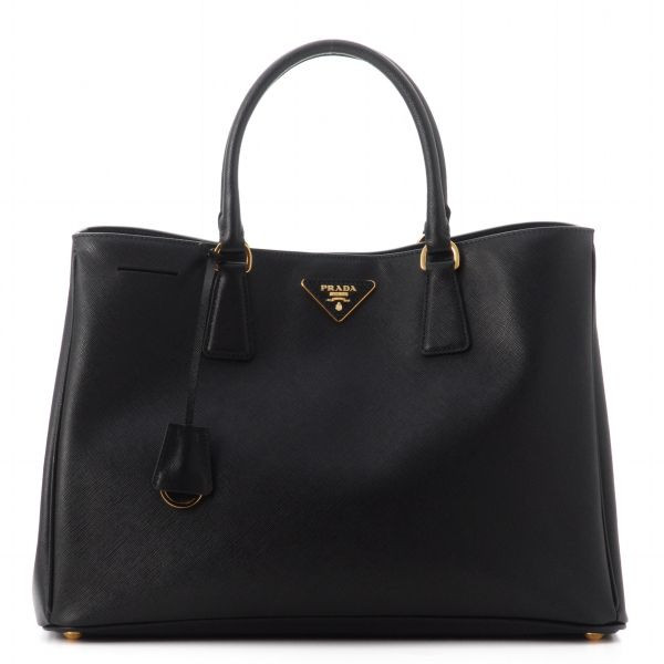 プラダコピー SAFFIANO LUXロゴプレート付きハンドバッグ BN1844