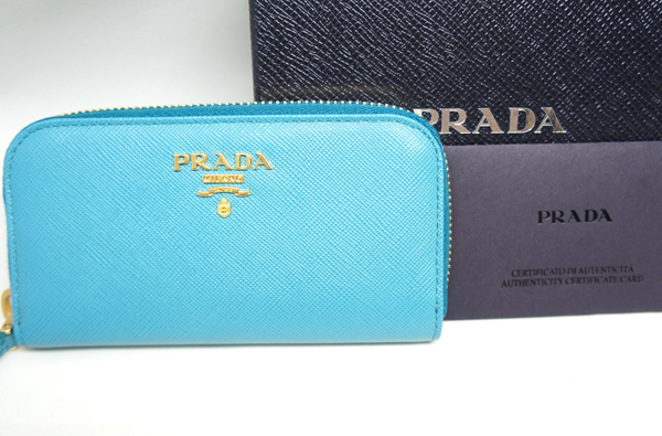 PRADA プラダキーケーススーパーコピー ラウンド ターコイズブルー 1PG604