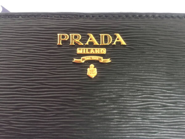 PRADA プラダキーケーススーパーコピー Vitello Move ジップアラウンドキーケース 1PG604