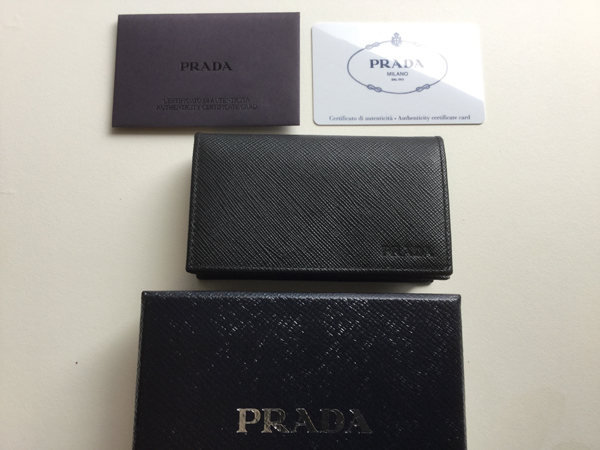 PRADA プラダキーケーススーパーコピー 大人気！サフィアーノ 名刺 / カードケース 2MC122 黒