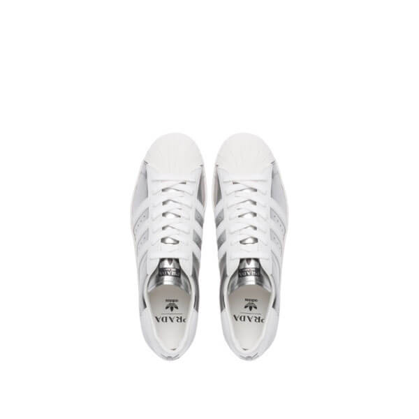 アディダス イージーブースト 偽物 ADIDAS×PRADA コラボ SUPERSTAR 限定レザースニーカー 全3色