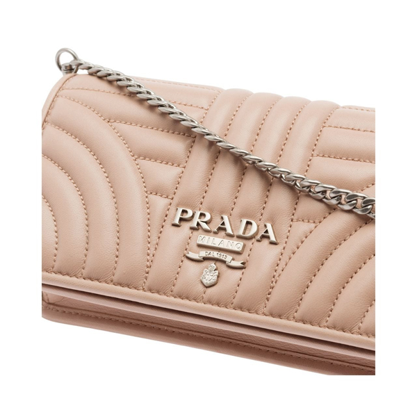 プラダ ダイアグラム 偽物【PRADA】ダイアグラム☆ナッパレザー ミニバッグ*1DH044_2B0X