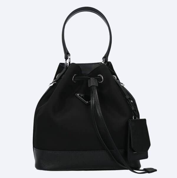 プラダ バケツバッグ 偽物【PRADA】ナイロンバケツバッグ 1BE055