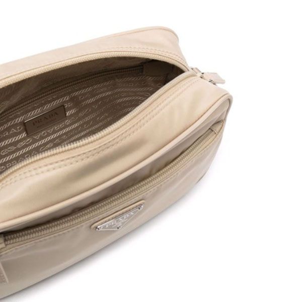 プラダ Re-nylon ショルダーバッグ 偽物 トライアングルロゴ 2WAY 4色 1BC167VB1MRV44F0E18