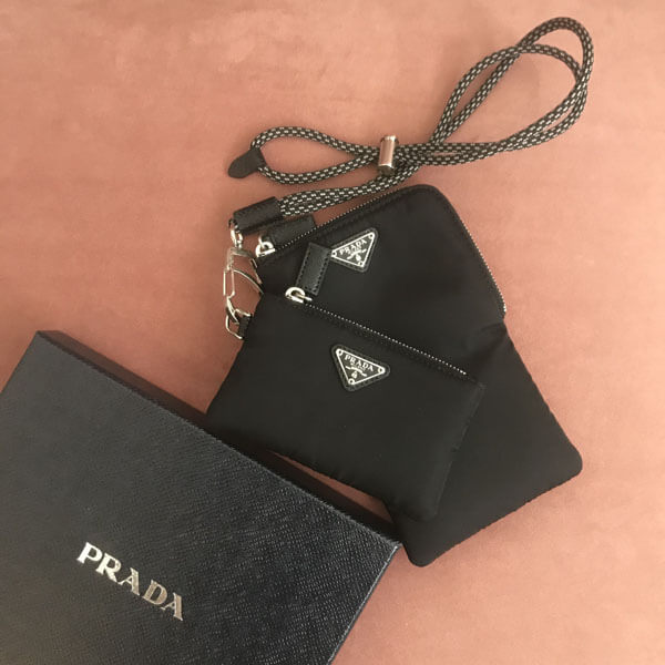 プラダ ナイロンポーチ コピー【PRADA】スマホも収納可能♪ストラップ ナイロンポーチ 2TT091