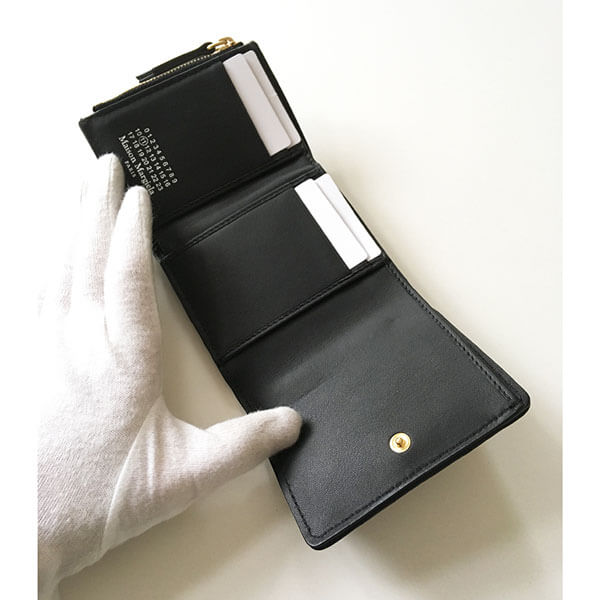 マルジェラ 財布 偽物 [メゾンマルジェラ] Glam slam wallet 3つ折り財布 S56UI0138