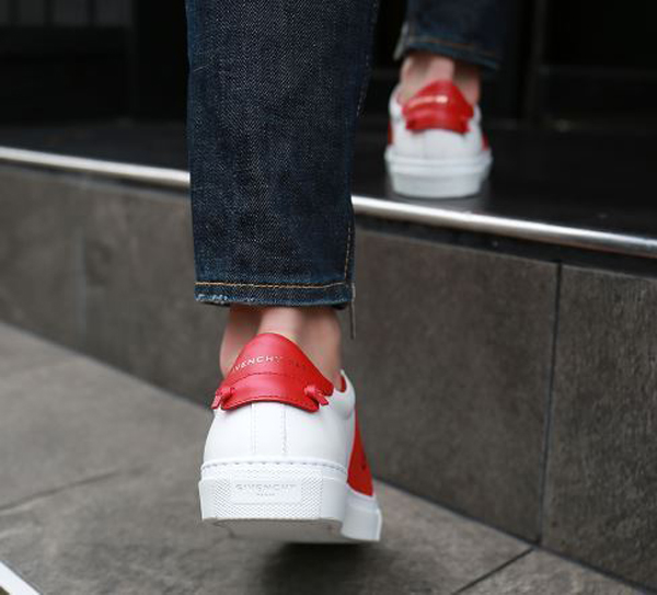 (ジバンシィ偽物 GIVENCHY)Urban ストラップ レザースニーカー BE0005E01Y 112
