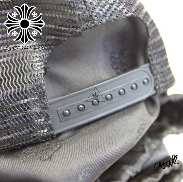 CHROME HEARTS★クロムハーツ キャップ コーデ レプリカ【CHセメタリークロス×赤レザー】