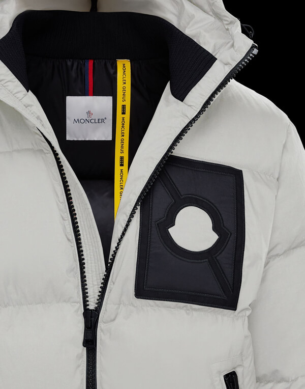 18/19秋冬新作 モンクレールスーパーコピー MONCLER×CRAIG GREENコラボTRESHERSダウンジャケット【白】