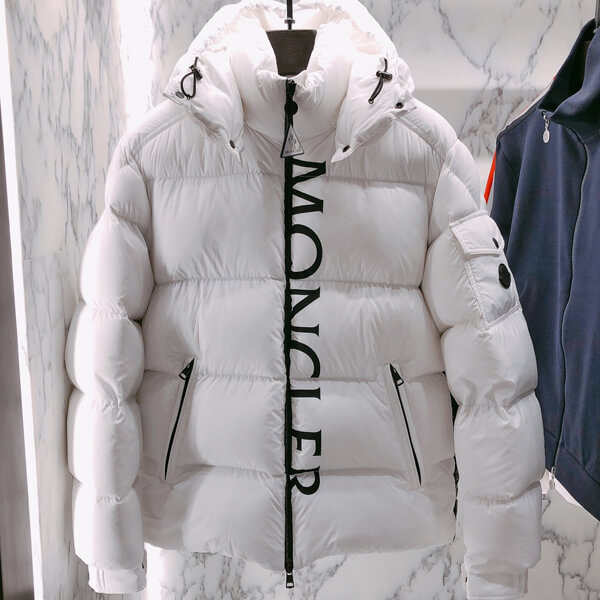 モンクレール 偽物 ダウン MONCLER★20/21AW 今季注目のモデル MAURES★超希少カラー