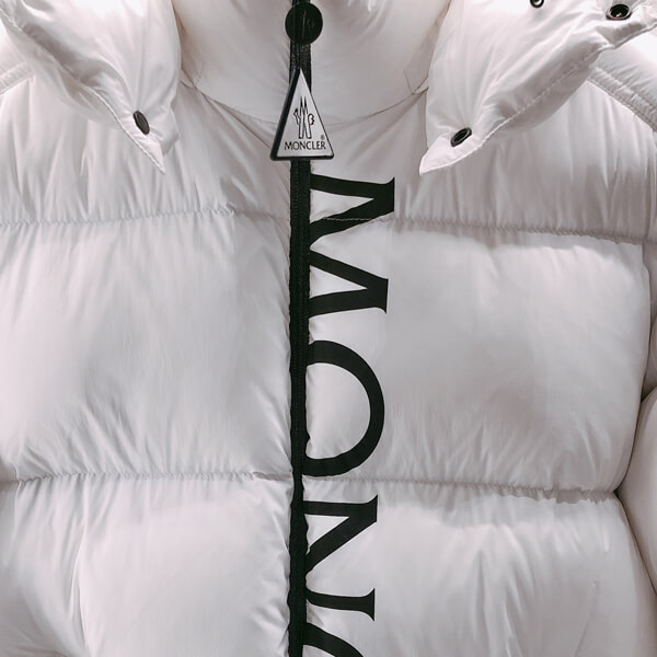モンクレール 偽物 ダウン MONCLER★20/21AW 今季注目のモデル MAURES★超希少カラー