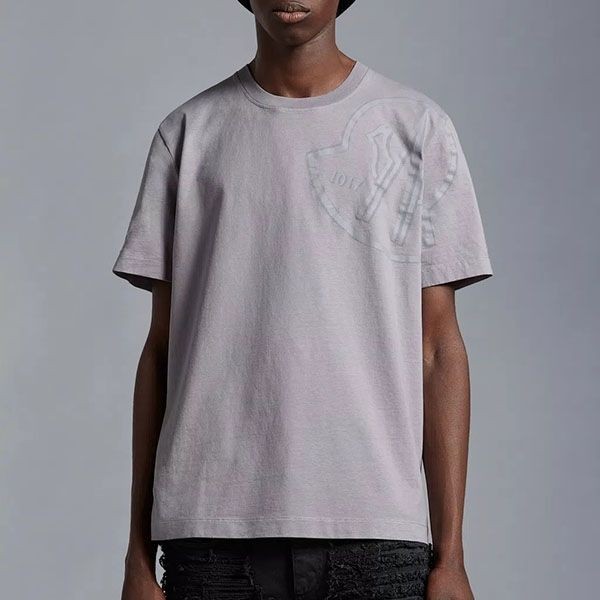 国内完売モンクレール 6 モンクレール 1017 Alyx 9SM ロゴプリントTシャツ 偽物 3色 H209Y8C00001M2780001​