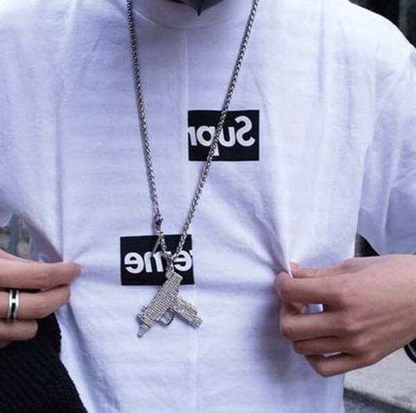 シュプリーム Tシャツ 偽物 シュプリーム 偽物 コム デ ギャルソン スプリットボックス ホワイト◆Comme des Garcons SHIRT Split Box Logo Tee ◆White
