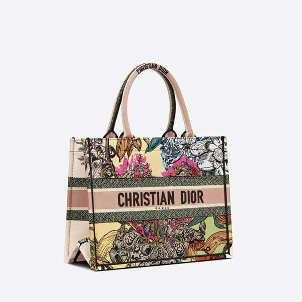 [ディオール ブックトート 偽物] ディオール BOOK TOTE スモールバッグ Cœur En Fleurs 刺繍