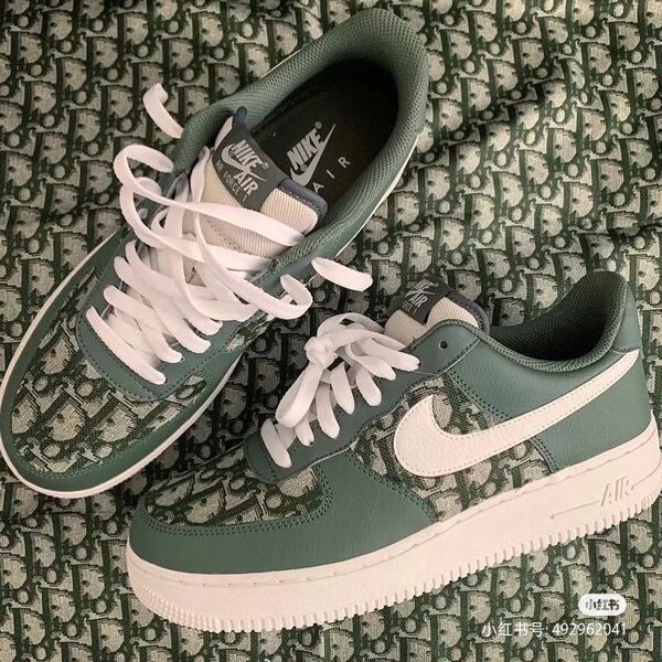 エアディオール コピー 大注目コラボ！ディオール ナイキ スニーカー 偽物 ディオール × ナイキ Air force 1