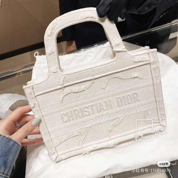 ディオール*新作*ディオールブックトート コピー BOOK TOTE MINI ニサイズ★入手困難!!