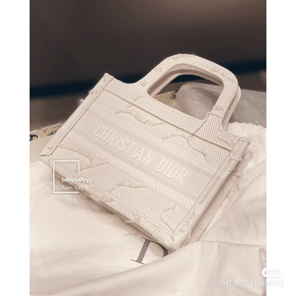 ディオール*新作*ディオールブックトート コピー BOOK TOTE MINI ニサイズ★入手困難!!