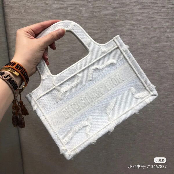 ディオール*新作*ディオールブックトート コピー BOOK TOTE MINI ニサイズ★入手困難!!