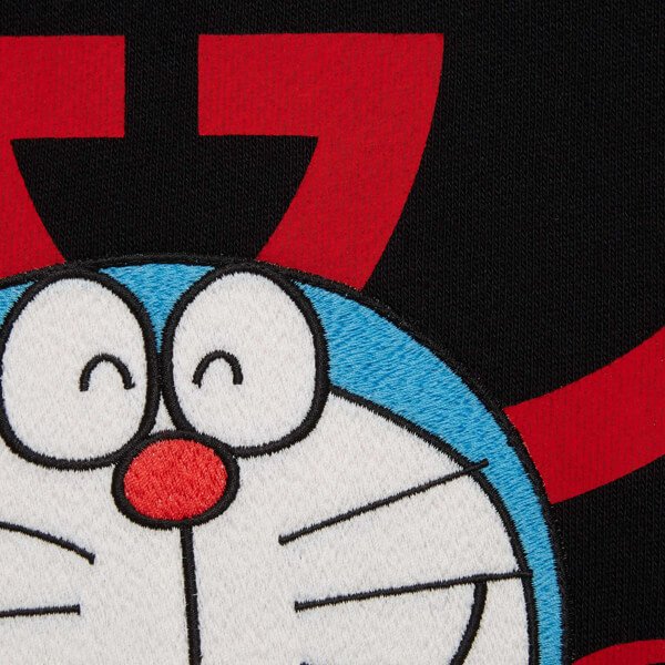 グッチ ドラえもん 偽物 コラボ DORAEMON X グッチ ドラえもん x グッチ 黒色のコットンスウェット