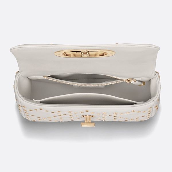 ディオール CARO スモールバッグ 偽物 ポシェット ショルダーバッグ M9241UNHH_M030