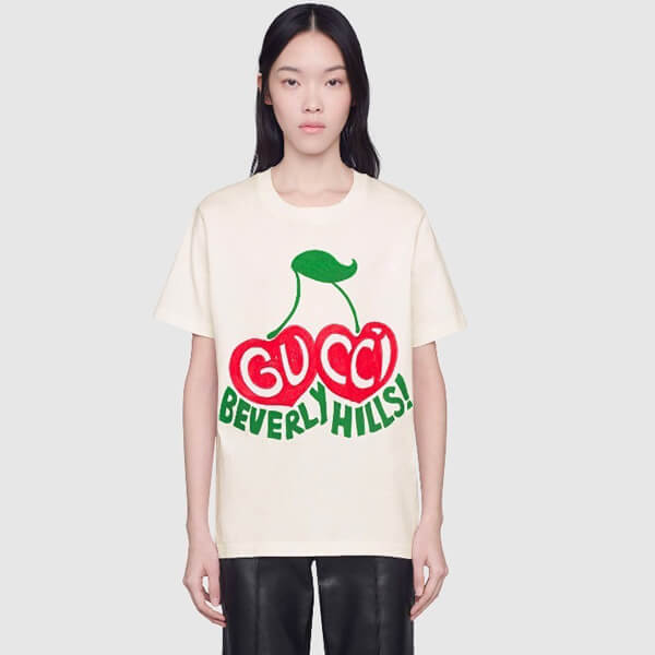 グッチ BEVERLY HILLS グッチ Tシャツ 偽物 チェリー プリント 580762 XJCRJ 9095