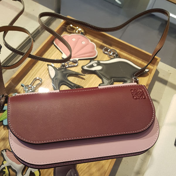 ロエベ 財布 コピー ロエベゲートポシェットウォレット【VIPセール奇跡！即発送】