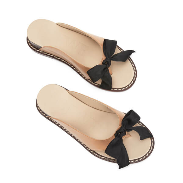 ロエベ シューズ 偽物 ロエベ ☆ ウェッジ Flip Flop サンダル☆ 3色 453.10.353