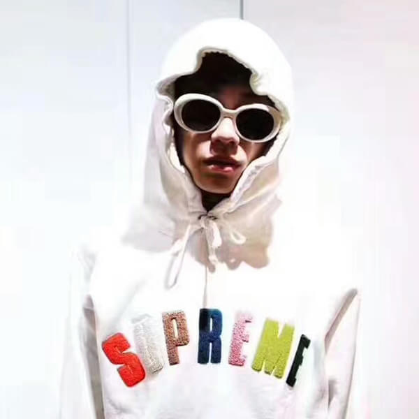 シュプリーム×ルイヴィトン シュプリーム×ルイヴィトンスーパーコピー 2017年新作 Sweatshirt Hooded 限定 コラボ フード付き ヴィンテージ