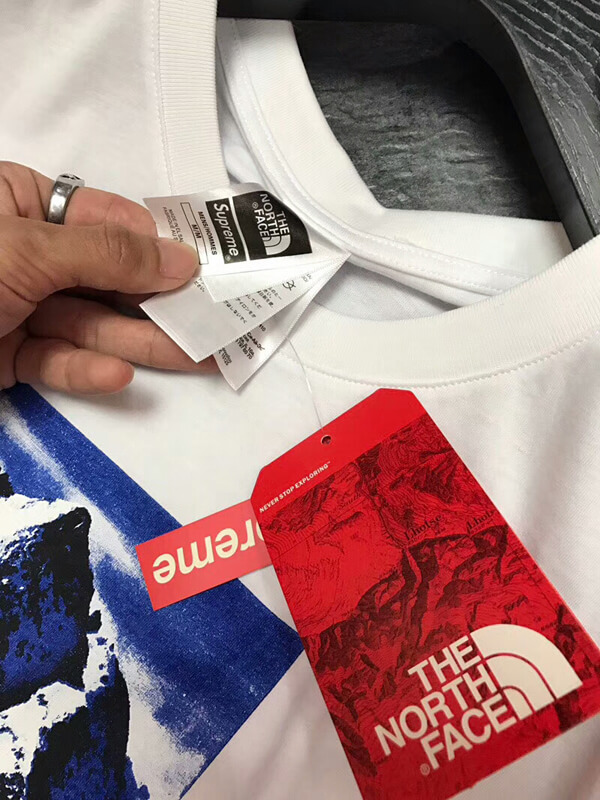 2020SS新作 シュプリームスーパーコピー シュプリーム x The North Face Mountain White Tee Tシャツ 白