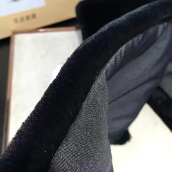 TOPセラー賞受賞！ルイヴィトンマフラー コピー ECHARPE FUR BI STAMP エシャルプ シャーリング ダーリン M75759