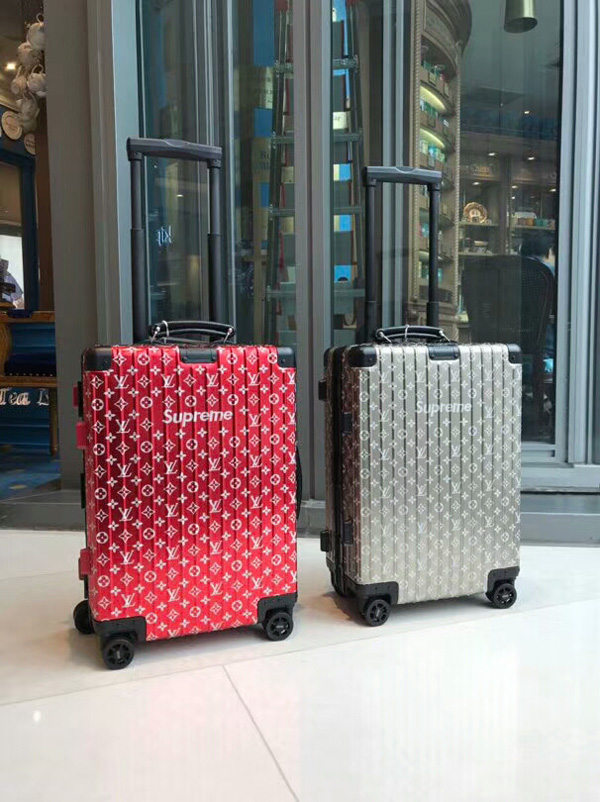 ルイヴィトン × RIMOWA リモワスーパーコピー トパーズ 4輪 33L マルチ ホイール IATA シルバー 8071209
