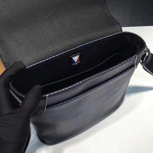 ルイヴィトンスーパーコピー ルイヴィトン ダミエグラフィット ディストリクトMM NM N44004