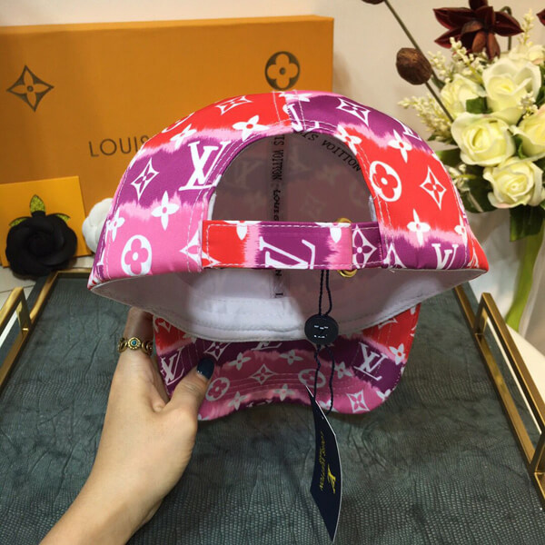 ルイヴィトン キャップ コピー モノグラム レッド