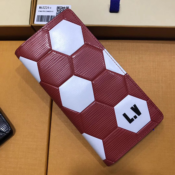 ルイヴィトンスーパーコピー ルイヴィトン FIFA W杯 限定 ポルトフォイユブラザ すぐ届く M63230