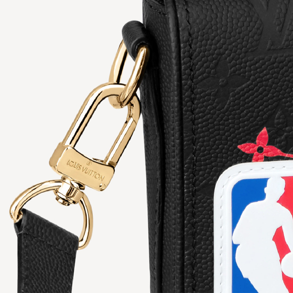21FW ルイヴィトン ショルダーバッグ 偽物 LV×NBA限定コラボ★ステュディオメッセンジャー★