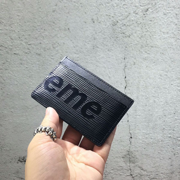 ルイヴィトン 財布 エピ×シュプリームコピー M67753 ポルト カルトサーンプル シュプリームコラボカードケース ブラック