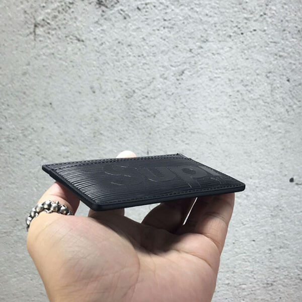 ルイヴィトン 財布 エピ×シュプリームコピー M67753 ポルト カルトサーンプル シュプリームコラボカードケース ブラック