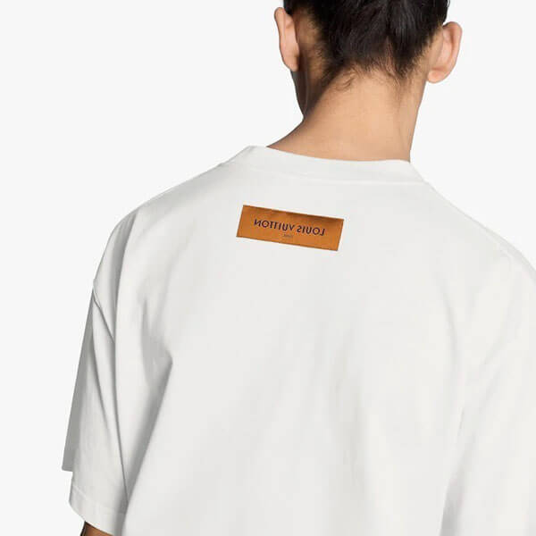 【数量限定】LV ルイヴィトン Tシャツ 偽物 ステッチプリント＆刺繍Tシャツ 1A7X56