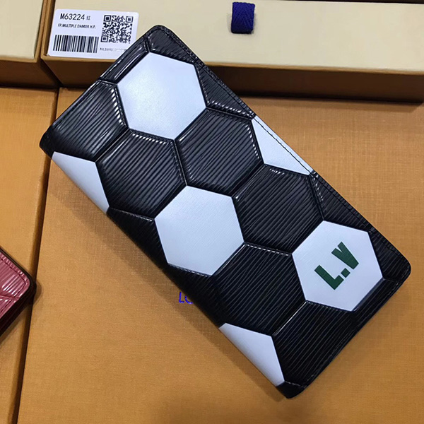 ルイヴィトンスーパーコピー ルイヴィトン FIFA W杯 限定 ポルトフォイユブラザ すぐ届く M63294